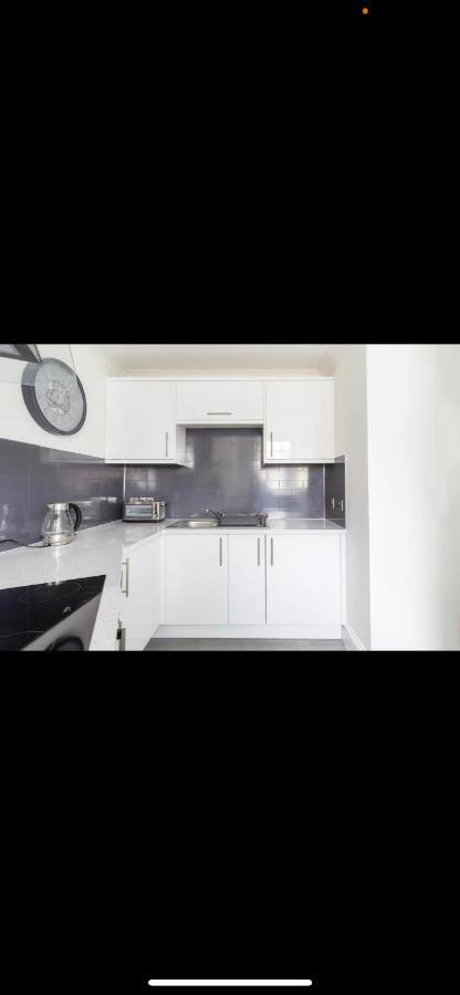 Driftwood Luxury Apartment Λάιμ Ρέγκις Εξωτερικό φωτογραφία